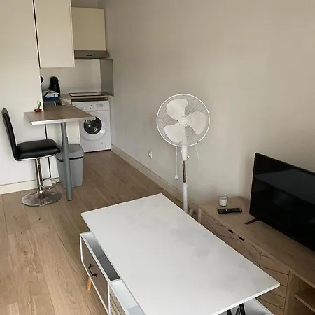 Vittoria Immobilier 12 -reglement Sur Place - Cheques Acceptes Apartament *