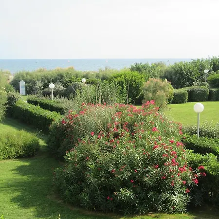 Vittoria Immobilier 12 -reglement Sur Place - Cheques Acceptes
