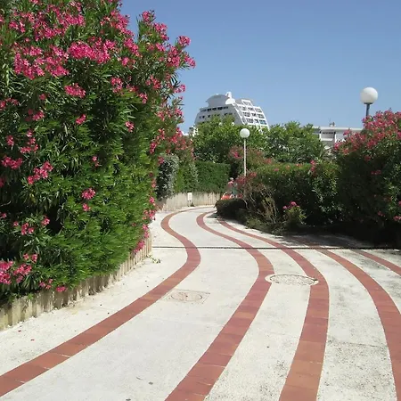 Vittoria Immobilier 12 -reglement Sur Place - Cheques Acceptes La Grande-Motte