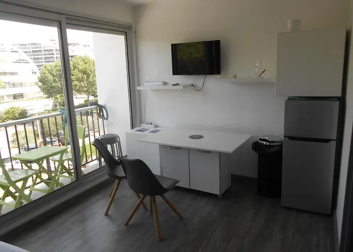 Vittoria Immobilier 12 -reglement Sur Place - Cheques Acceptes Apartamento *