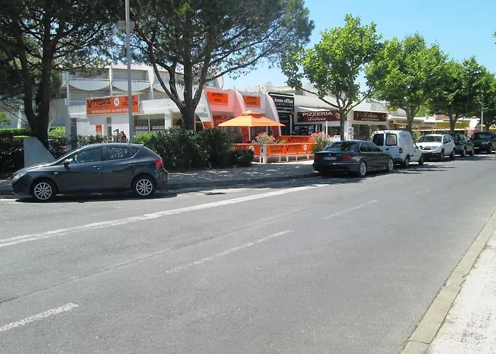 Vittoria Immobilier 12 -reglement Sur Place - Cheques Acceptes