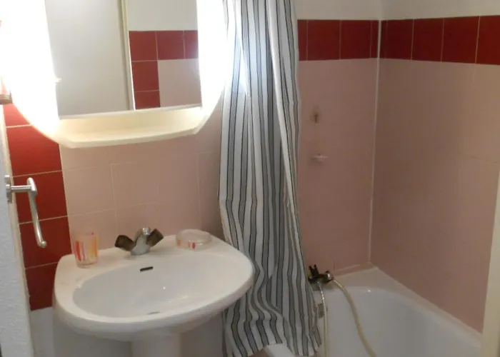 Vittoria Immobilier 12 -reglement Sur Place - Cheques Acceptes Apartamento *